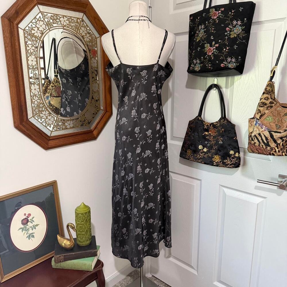 VTG Y2K Delicate Treasures Grey / Silver Floral Romantic Dark Feminine Maxi Slip - Picture 5 of 8